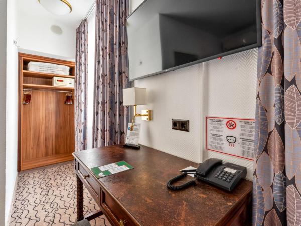 King's Hotel Center Superior : photo 7 de la chambre chambre double club - vue sur cour