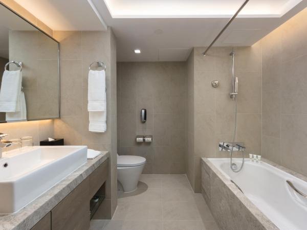 New World Millennium Hong Kong Hotel : photo 1 de la chambre residence club deluxe room with executive lounge access