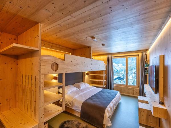 MAD Mount Hotel & Spa : photo 5 de la chambre chambre quadruple avec salle de bains privative