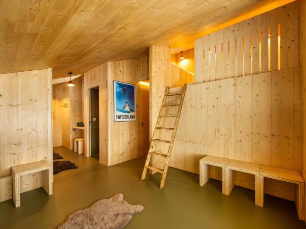 MAD Mount Hotel & Spa : photo 2 de la chambre chambre familiale avec salle de bains privative