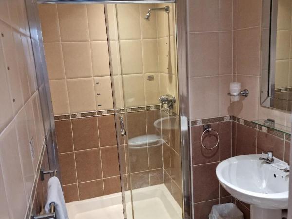 Tiffany's Hotel : photo 2 de la chambre chambre familiale - vue sur mer