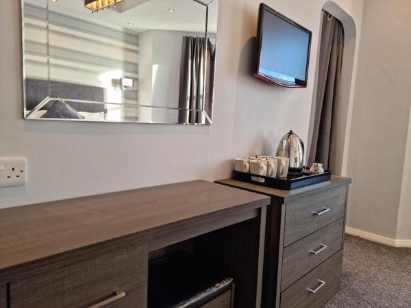 Tiffany's Hotel : photo 3 de la chambre chambre familiale - vue sur mer