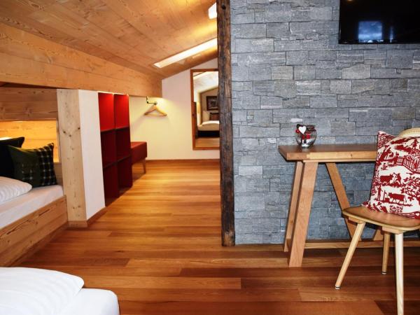 Alpinhotel Bort : photo 6 de la chambre chambre quadruple supérieure