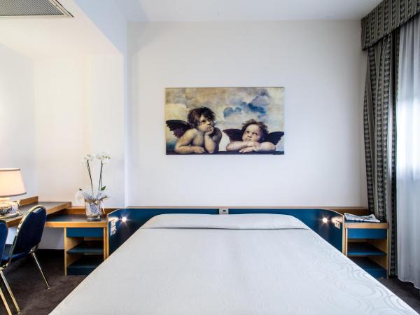 Hotel Mirage : photo 3 de la chambre chambre double ou lits jumeaux