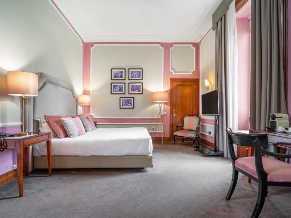 Hotel Quinta das Lagrimas - Small Luxury Hotels : photo 3 de la chambre chambre deluxe double ou lits jumeaux