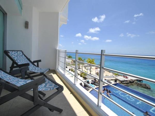 Hotel B Cozumel : photo 5 de la chambre chambre lit king-size deluxe - vue sur océan