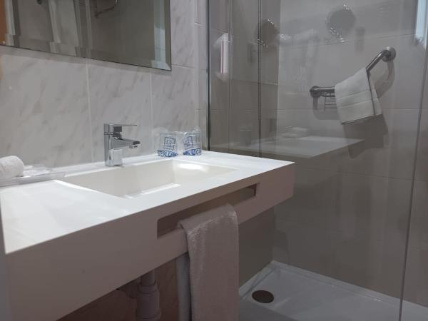 Mendez Nuñez Alicante : photo 5 de la chambre chambre lits jumeaux standard