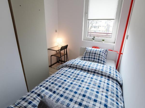 LoftMe Houses Hostel : photo 6 de la chambre chambre simple avec salle de bains commune