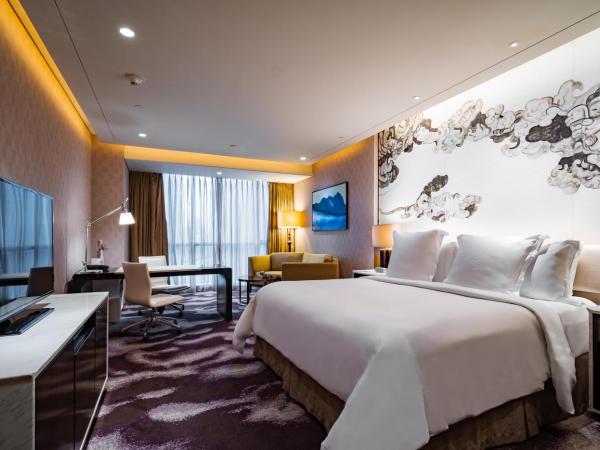 Four Seasons Hotel Shenzhen : photo 2 de la chambre chambre club avec lit king-size