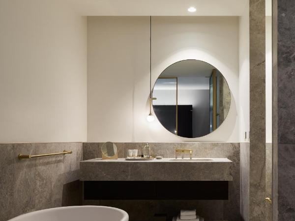 Eos by SkyCity : photo 2 de la chambre chambre lit king-size - allure