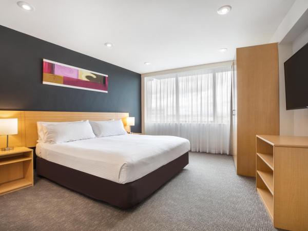 Holiday Inn Melbourne Airport, an IHG Hotel : photo 1 de la chambre suite exécutive - non-fumeurs 