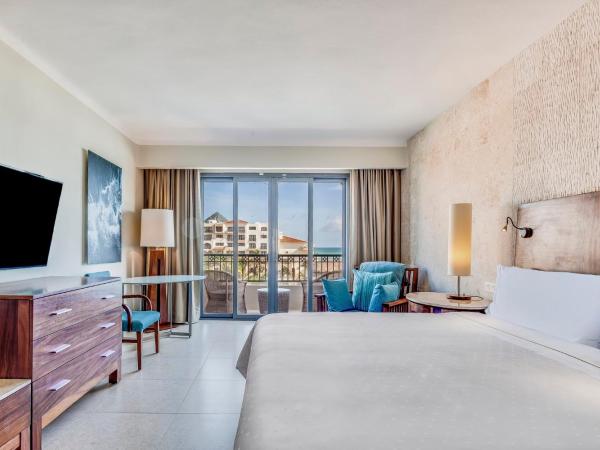 Fiesta Americana Condesa Cancun - All Inclusive : photo 7 de la chambre hébergement lit king-size premium – vue sur coucher de soleil 
