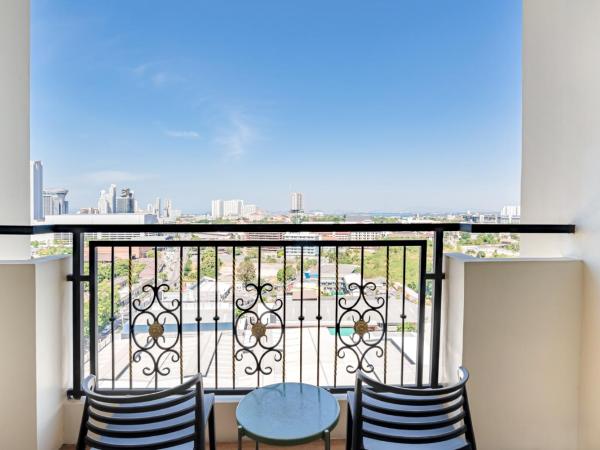 Grand Palazzo Hotel - SHA Extra Plus : photo 6 de la chambre chambre double ou lits jumeaux supérieure avec baignoire