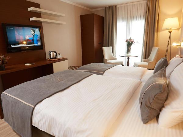 Mira Otel Alsancak : photo 6 de la chambre chambre double ou lits jumeaux standard