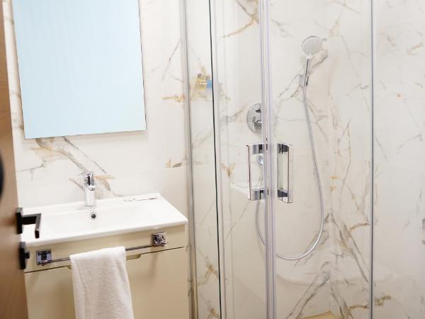 Mira Otel Alsancak : photo 9 de la chambre chambre double ou lits jumeaux standard