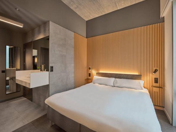 Zleep Madrid Airport : photo 9 de la chambre chambre double standard