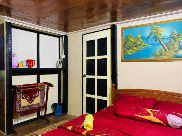 MOSS HEDERA HIDE CHALET : photo 3 de la chambre chambre familiale