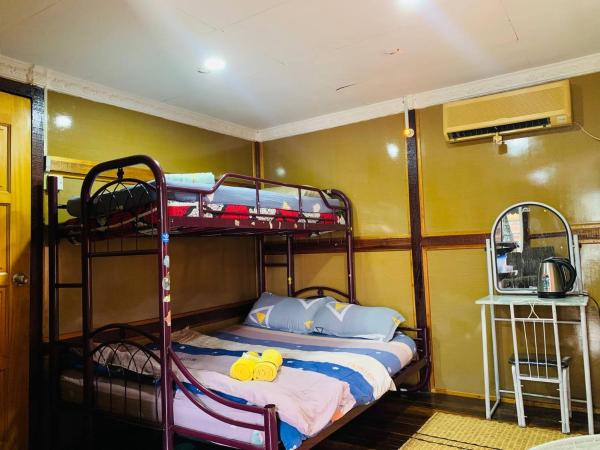 MOSS HEDERA HIDE CHALET : photo 2 de la chambre chambre double ou lits jumeaux