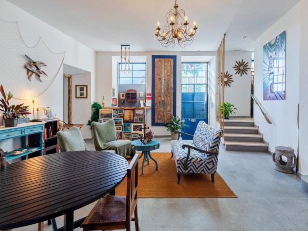 Marina Blue - Apartments & Suites : photo 10 de la chambre chambre double deluxe avec balcon - vue sur mer