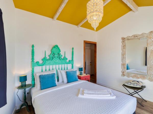 Marina Blue - Apartments & Suites : photo 2 de la chambre chambre double avec terrasse