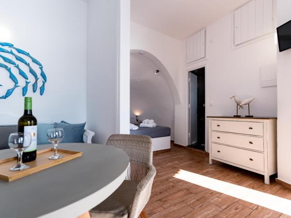 Aspa Caves : photo 3 de la chambre studio grotte standard avec vue sur la caldeira