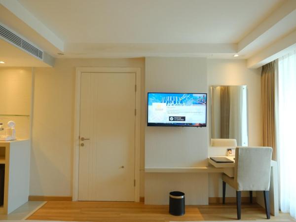 Platinum Adisucipto Hotel & Conference Center : photo 4 de la chambre chambre lits jumeaux deluxe