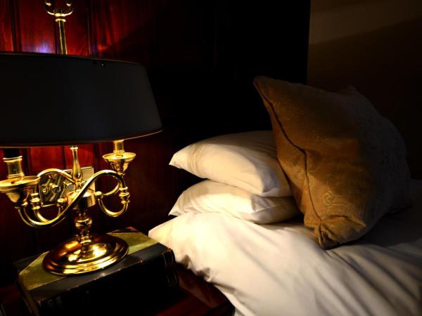 23 Mayfield : photo 9 de la chambre chambre familiale premier (4 adultes)