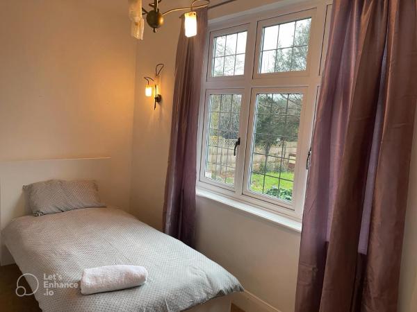 Canford house on Westbury on Trym : photo 7 de la chambre single room shared bathroom
