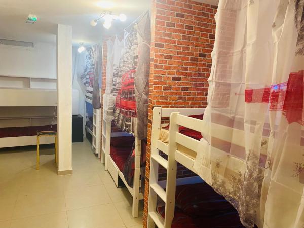 Hostel OT : photo 3 de la chambre lit superposé dans dortoir mixte