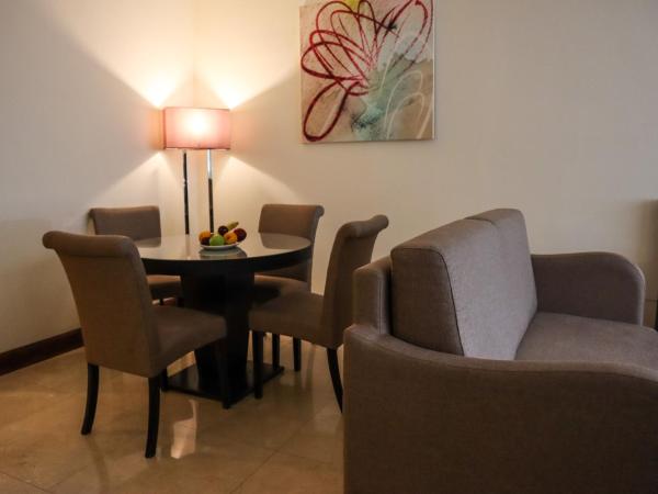 Vision Imperial Hotel Formerly Excelsior Hotel Downtown : photo 4 de la chambre suite exécutive (2 adultes + 1 enfant)