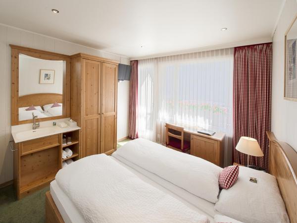 Hotel Bernerhof Grindelwald : photo 5 de la chambre petite chambre double - vue sur eiger
