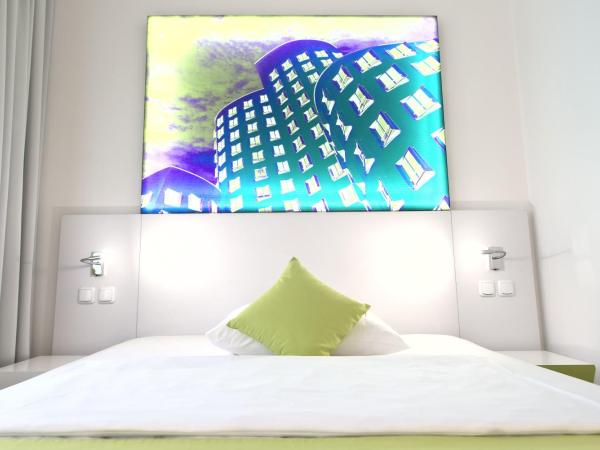 Wyndham Garden Duesseldorf City Centre Koenigsallee : photo 4 de la chambre chambre double standard