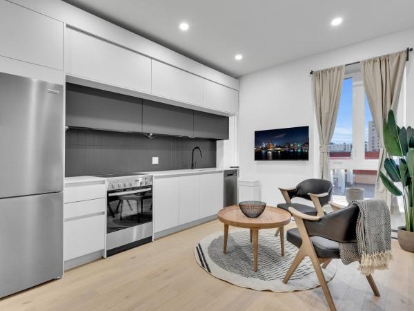 Deluxe Suites Downtown Montreal : photo 3 de la chambre chambre double deluxe avec douche