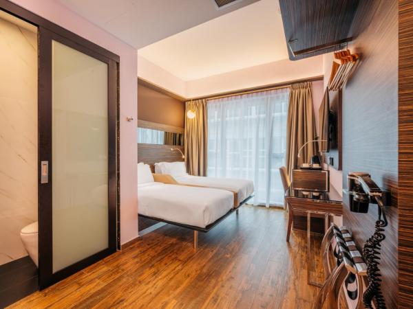 Mercure Singapore Tyrwhitt : photo 1 de la chambre chambre lits jumeaux classique