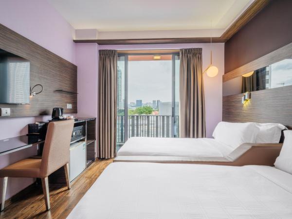 Mercure Singapore Tyrwhitt : photo 3 de la chambre chambre lits jumeaux classique avec balcon