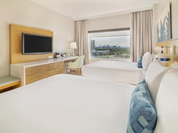 Radisson Resort Miami Beach : photo 2 de la chambre hébergement 2 lits queen-size - personnes à mobilité réduite