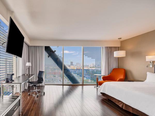 Fiesta Inn Insurgentes Viaducto : photo 1 de la chambre chambre lit king-size de luxe 1