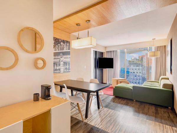 Fiesta Inn Insurgentes Viaducto : photo 1 de la chambre suite junior