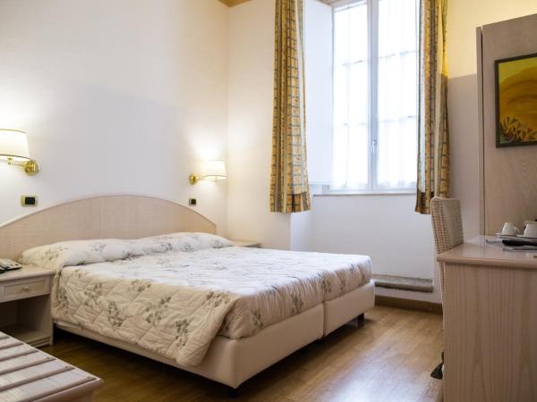 Piazza Paradiso Accommodation : photo 8 de la chambre chambre double ou lits jumeaux standard