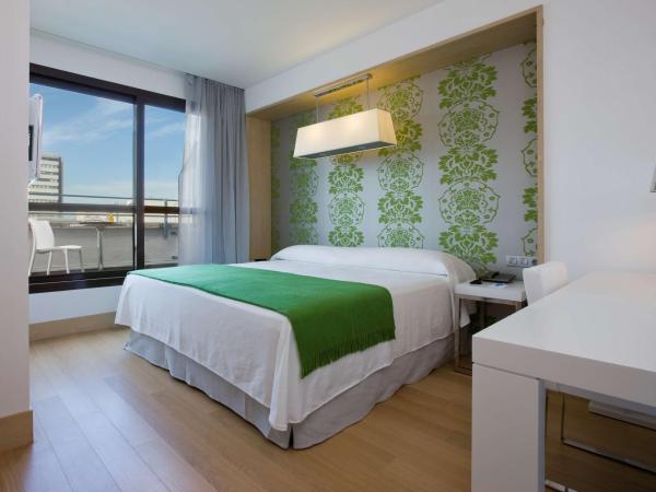 NH Madrid Principe de Vergara : photo 5 de la chambre chambre double ou lits jumeaux supérieure avec terrasse
