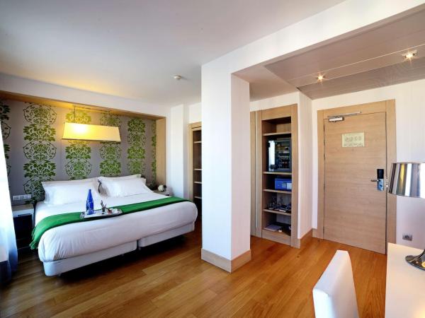 NH Madrid Principe de Vergara : photo 6 de la chambre chambre double ou lits jumeaux supérieure avec terrasse