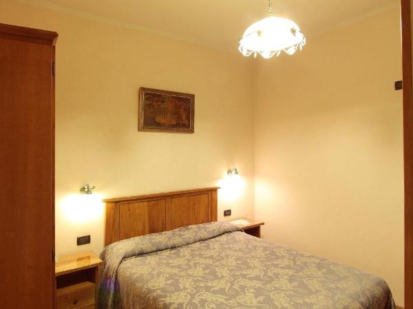 Hotel Margaret : photo 3 de la chambre chambre double Économique avec salle de bains commune