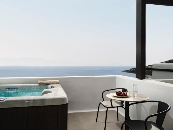 Ezio Bo Luxury Living : photo 1 de la chambre suite junior avec jacuzzi extérieur - vue sur mer