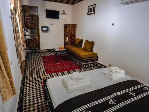 Riad Green House : photo 5 de la chambre chambre double deluxe avec balcon