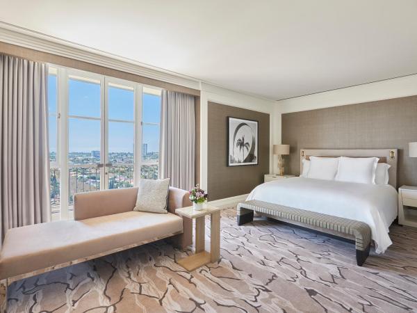 Beverly Wilshire, A Four Seasons Hotel : photo 4 de la chambre suite ambassadeur lit king-size