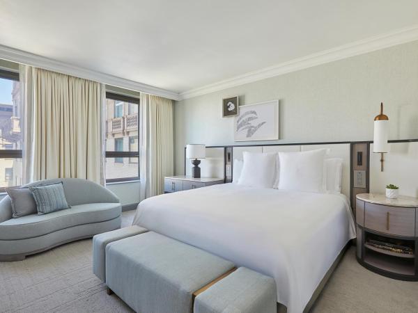 Beverly Wilshire, A Four Seasons Hotel : photo 1 de la chambre suite lit king-size avec canapé-lit