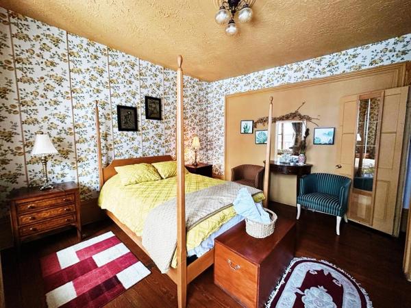B&B Au Petit Roi : photo 6 de la chambre chambre lit queen-size avec salle de bains commune 