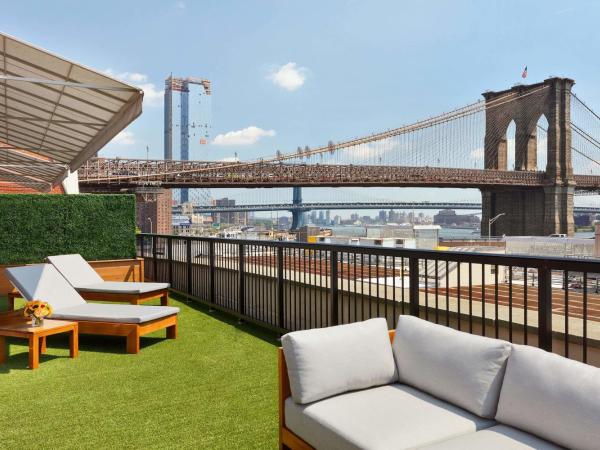 33 Hotel, New York City, Seaport : photo 1 de la chambre suite lit king-size port