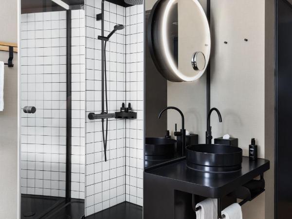 Stay KooooK Bern City - Online Check In : photo 3 de la chambre chambre confort affaire