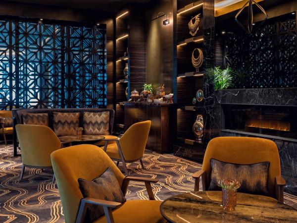 Hyatt Regency Dusseldorf : photo 9 de la chambre chambre lit king-size deluxe - vue sur port - accès club